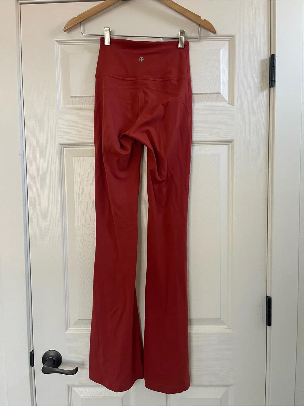 lululemon athletica excellent pre